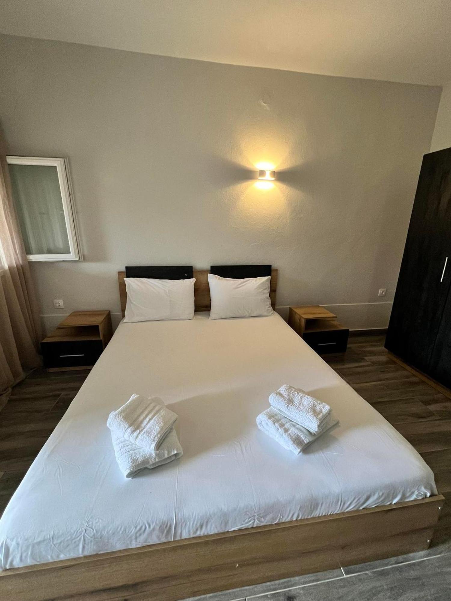 Medusa Rooms Kallithea  ภายนอก รูปภาพ