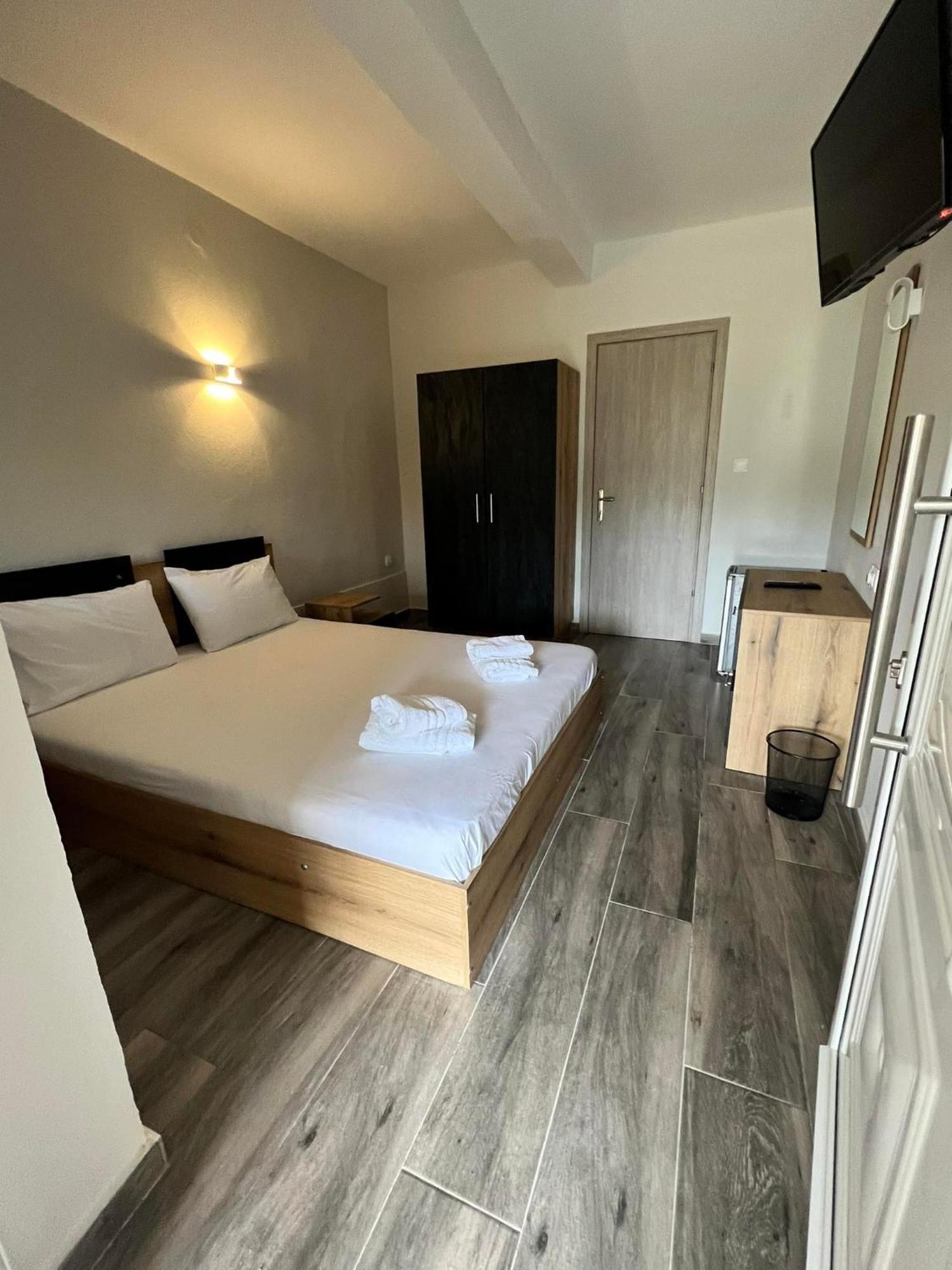 Medusa Rooms Kallithea  ภายนอก รูปภาพ
