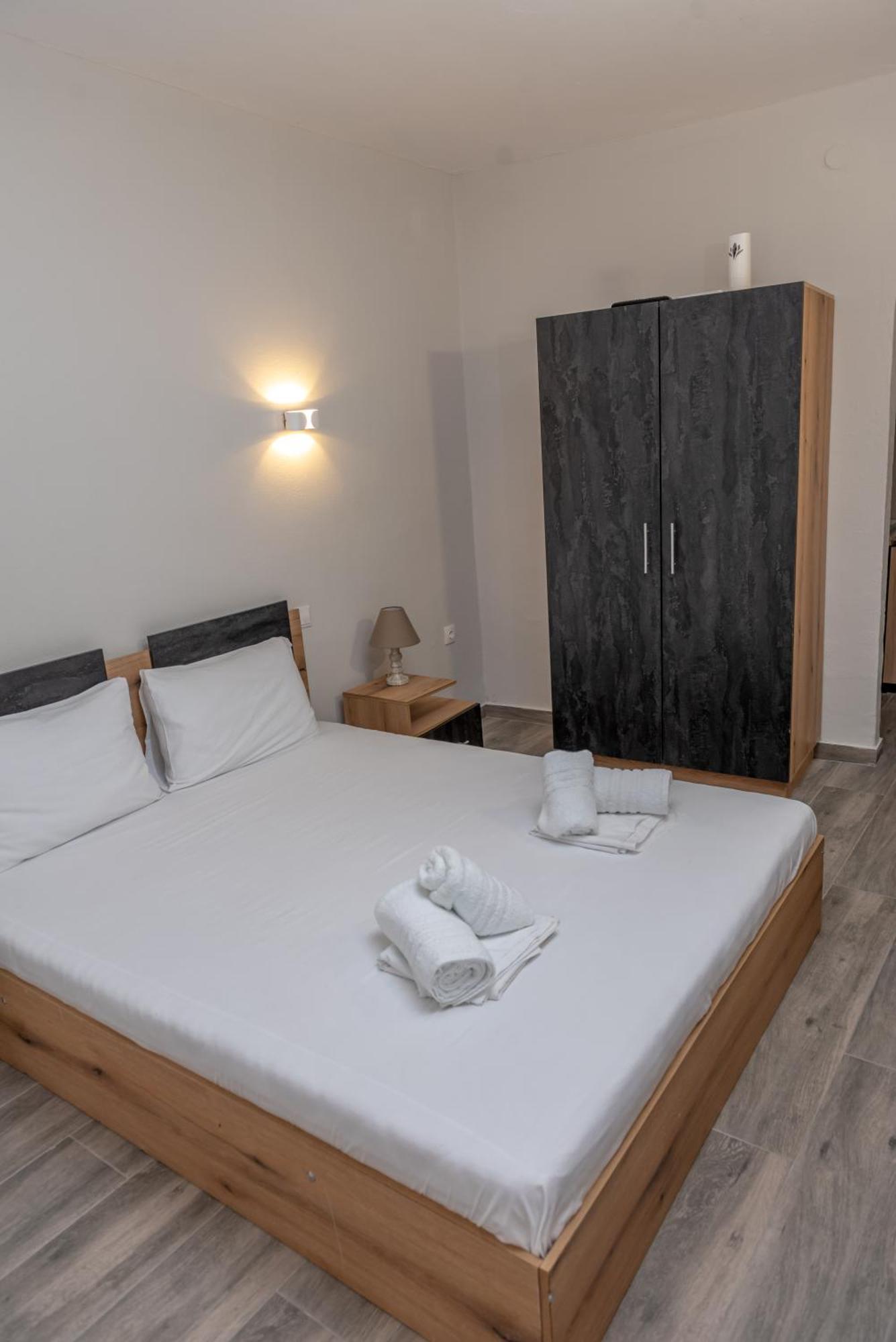 Medusa Rooms Kallithea  ภายนอก รูปภาพ