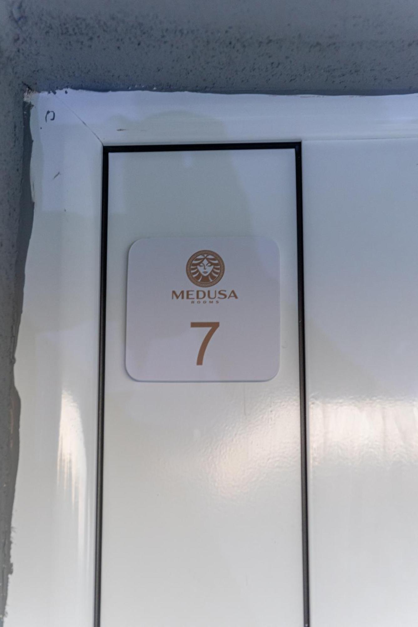 Medusa Rooms Kallithea  ภายนอก รูปภาพ