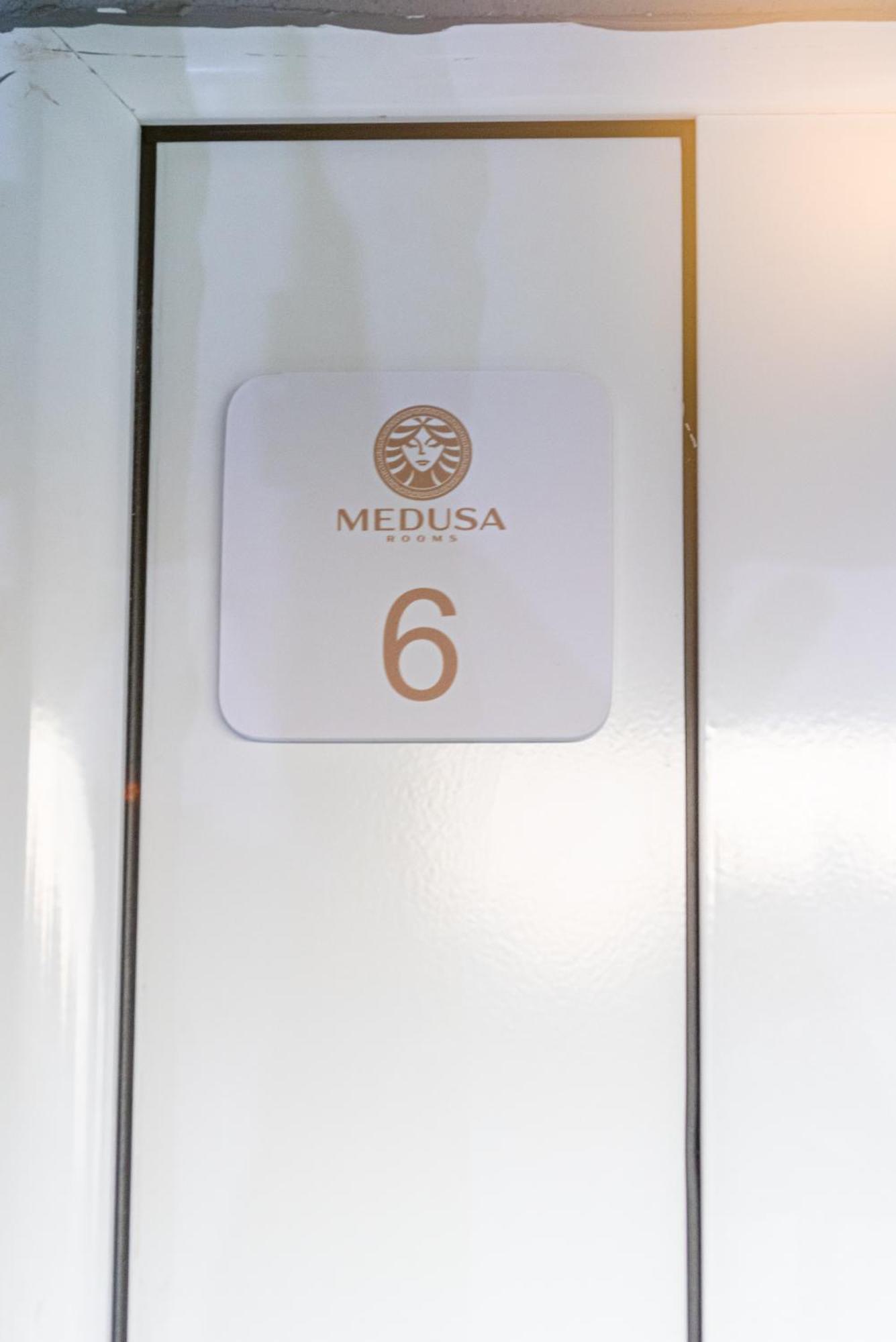 Medusa Rooms Kallithea  ภายนอก รูปภาพ