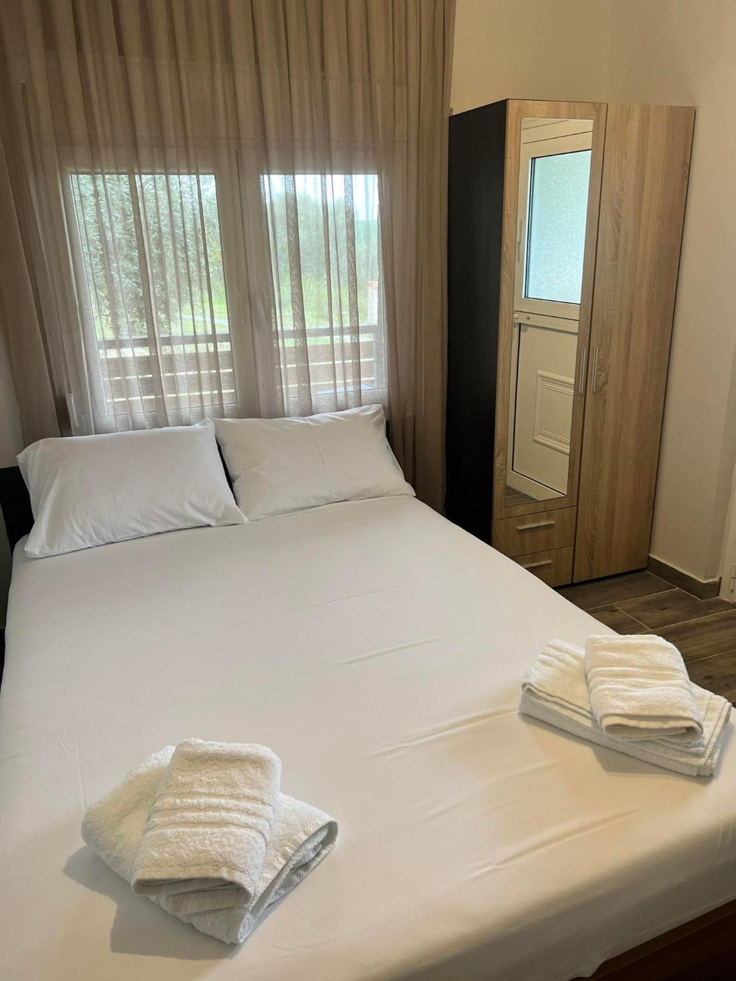 Medusa Rooms Kallithea  ภายนอก รูปภาพ