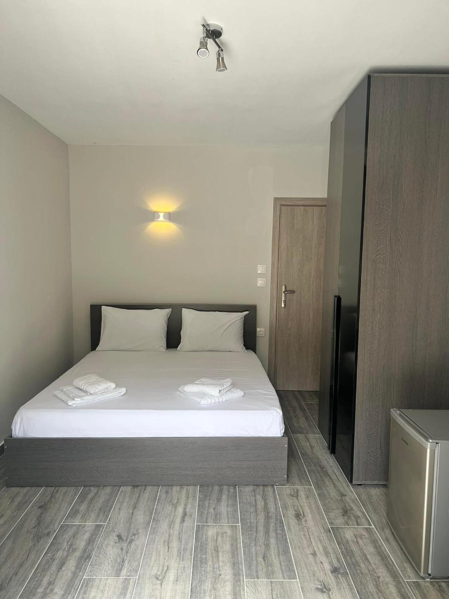 Medusa Rooms Kallithea  ภายนอก รูปภาพ