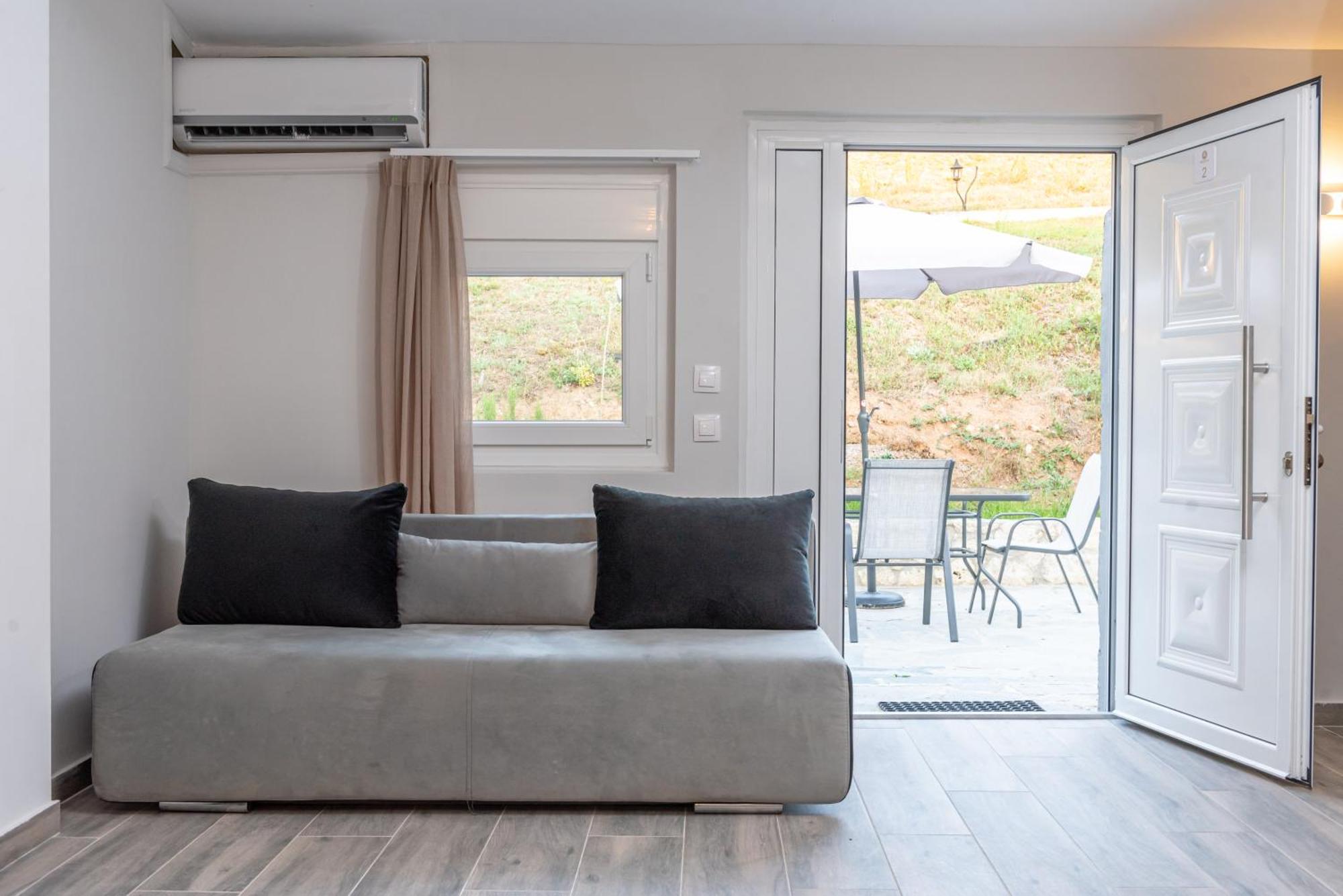 Medusa Rooms Kallithea  ภายนอก รูปภาพ